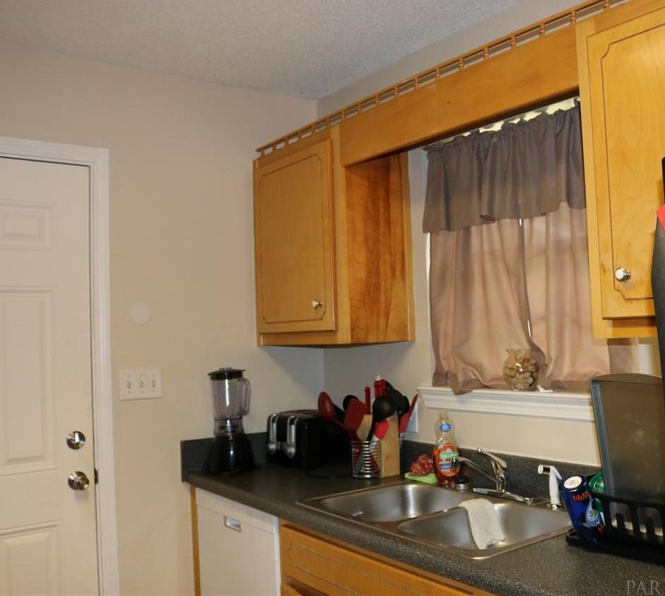 5963 Carroll Road Milton, FL 32583 - Photo 5 of 37 Gallery Image 5