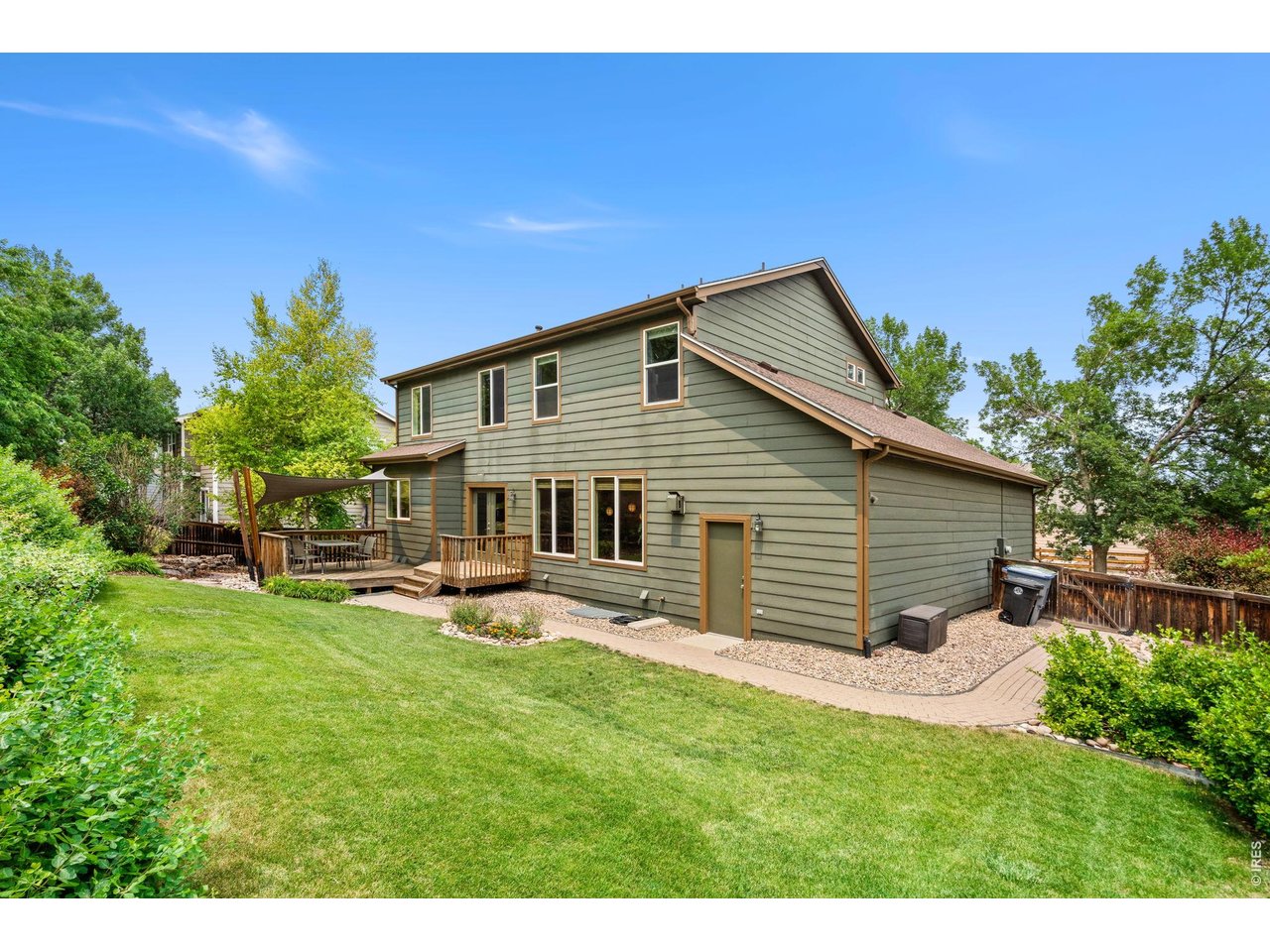 639 Americana Road Longmont, CO 80504 - Photo 42 of 50 Large backyard