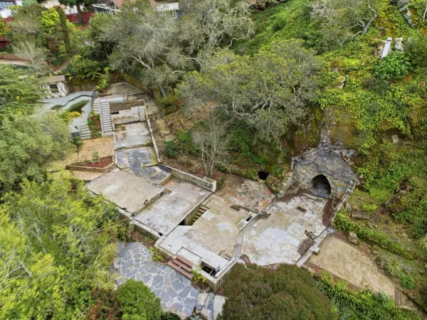 $4,950,000 | 3035 Canyon Road, Burlingame, CA 94010