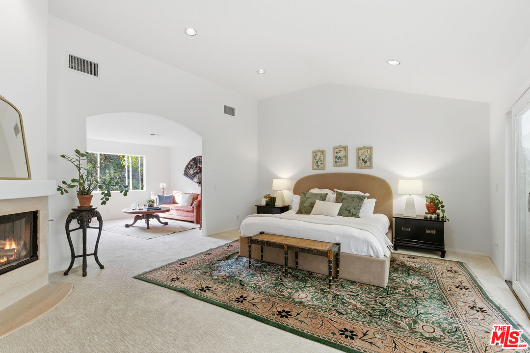 10055 Reevesbury Drive Beverly Hills, CA 90210 - Photo 20 of 36