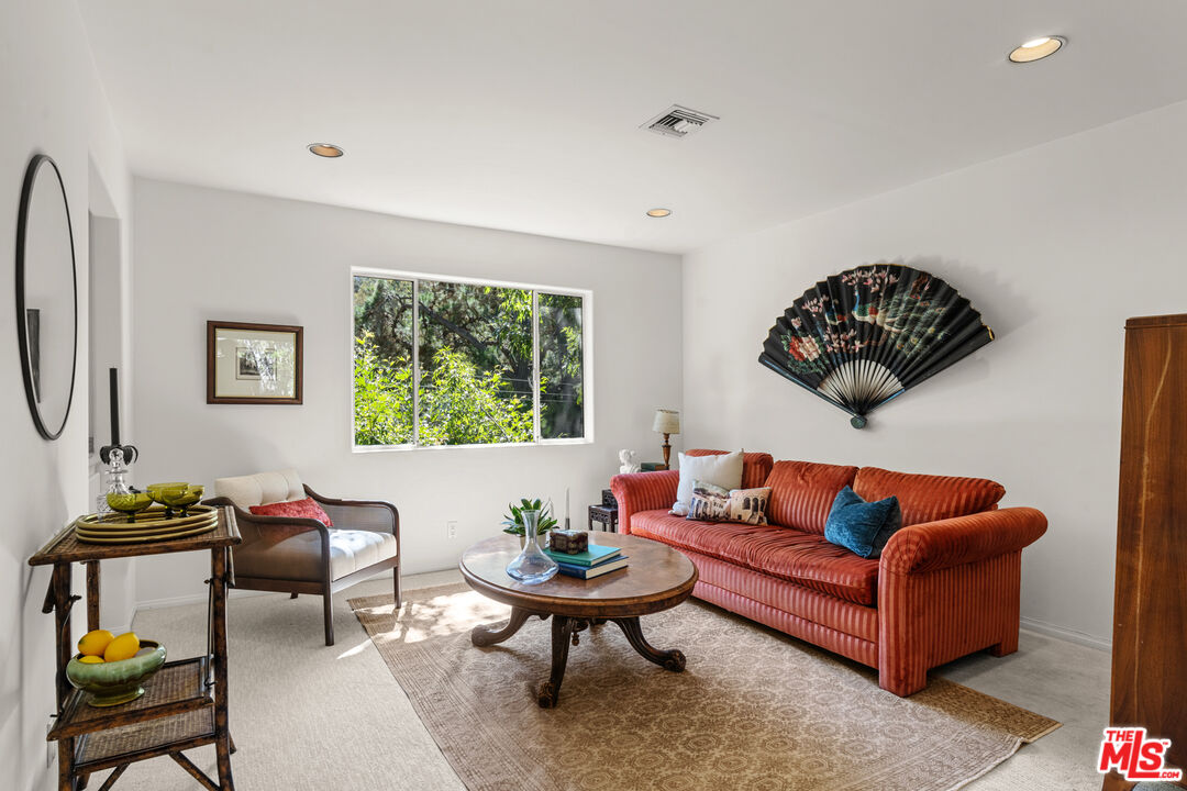 10055 Reevesbury Drive Beverly Hills, CA 90210 - Photo 23 of 36