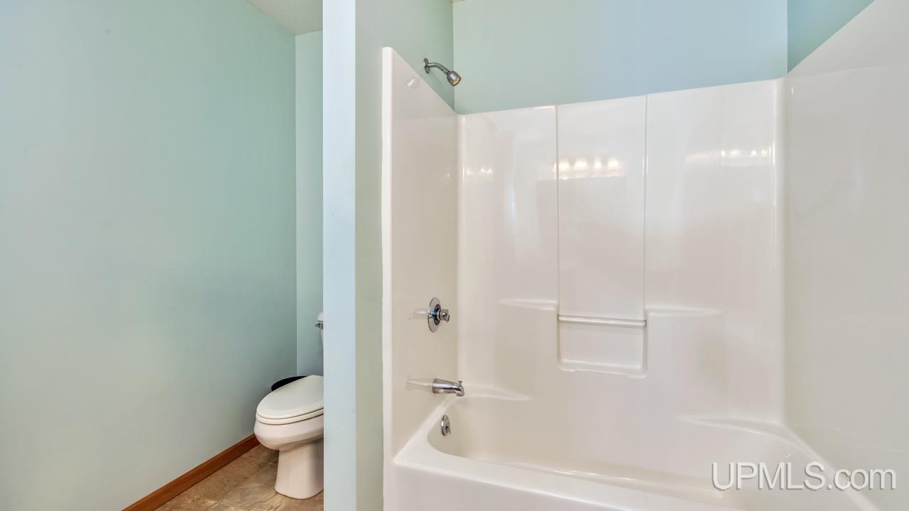 6230 East 5th Road Bark River, MI 49807 - Photo 26 of 48