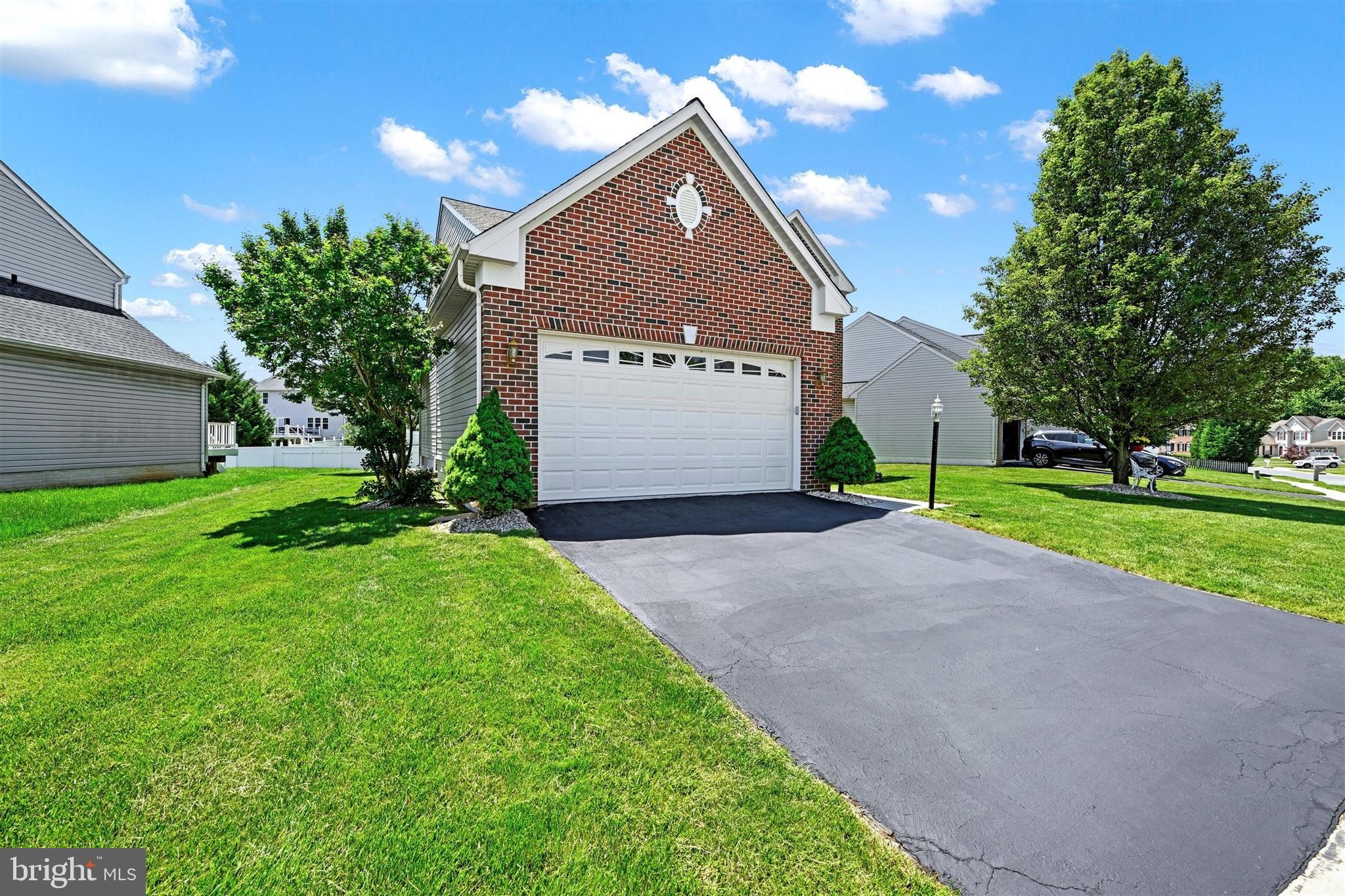 417 Spry Island Road Joppa, MD 21085 - Photo 3 of 41 Two car garage