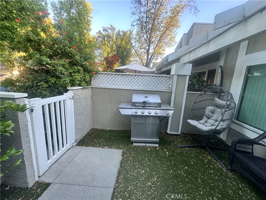 25711 Tournament Road Valencia, CA 91355 - Photo 15 of 16