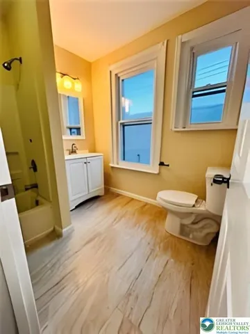 $259,900 | 405 North 6th Street, Allentown, PA 18102