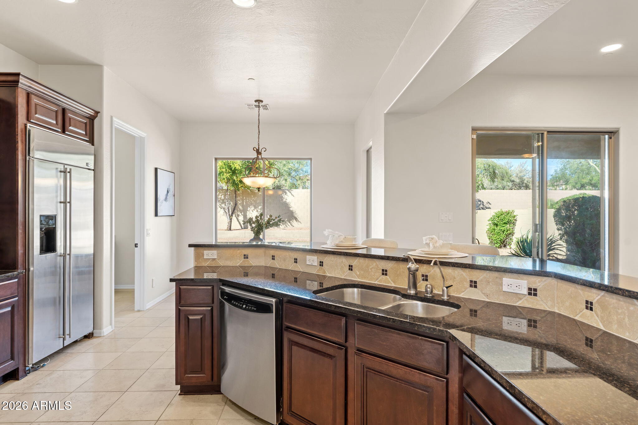 3660 East Maffeo Road Phoenix, AZ 85050 - Photo 9 of 68 27-web-or-mls-DSC_5027
