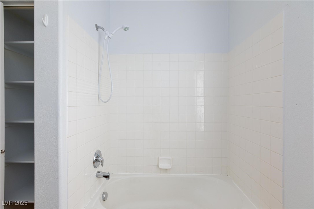 2305 West Horizon Ridge Parkway, Unit 1822 Henderson, NV 89052 - Photo 27 of 34 Bathroom with shower / bath combination