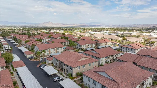 $1,850 | 2305 West Horizon Ridge Parkway, Unit 1822, Henderson, NV 89052