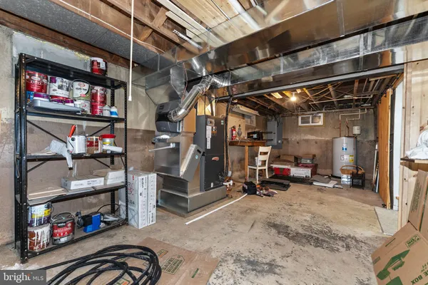 a view of a garage