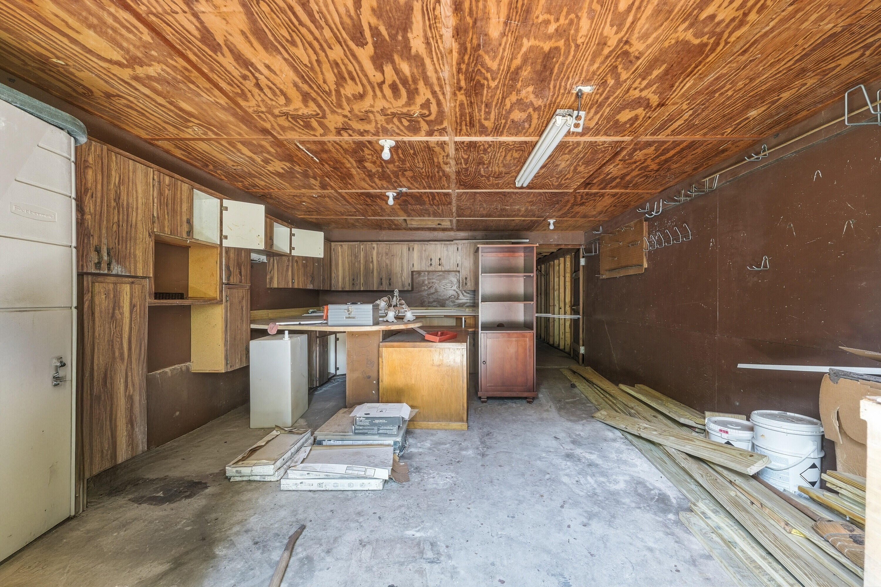 200 Windy Point Road Lake Placid, FL 33852 - Photo 56 of 74 a view of a storage room