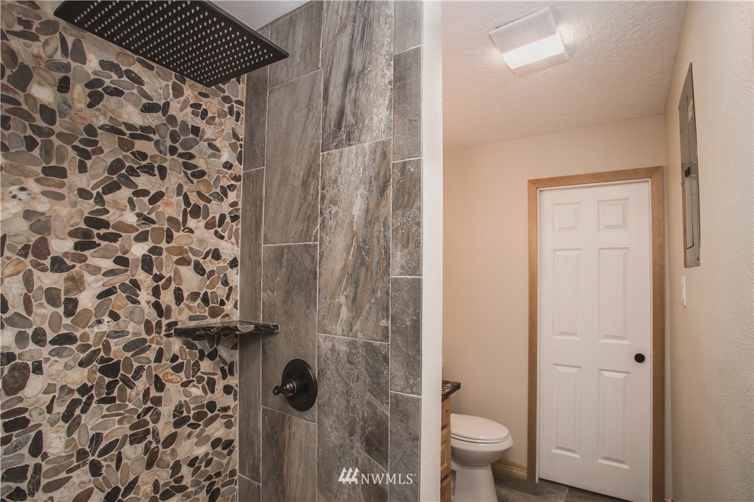 5152 Kalama River Road Kalama, WA 98625 - Photo 11 of 20 Gallery Image 11