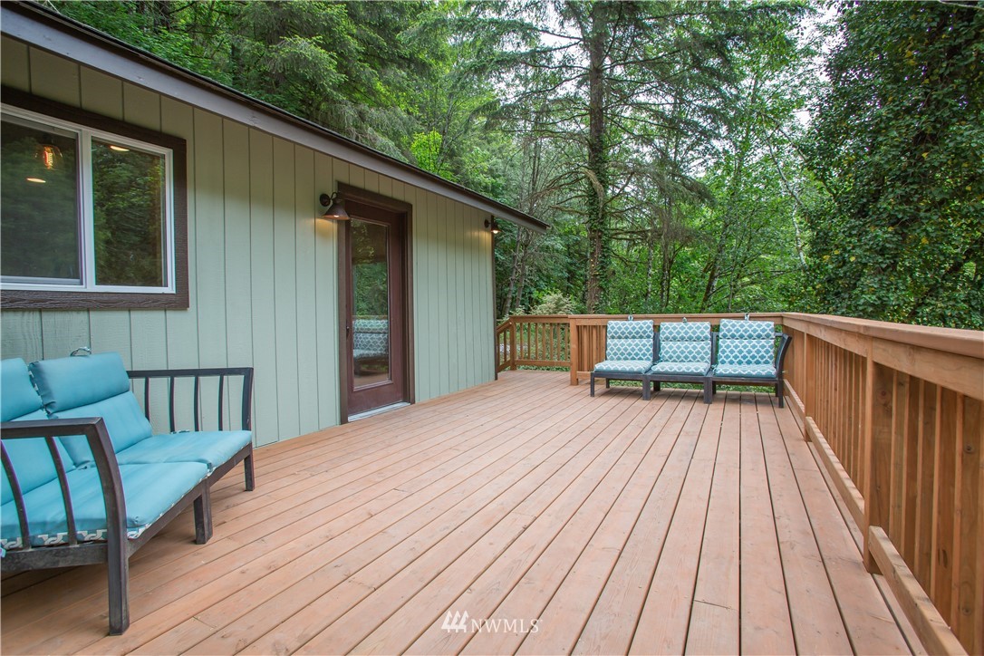 5152 Kalama River Road Kalama, WA 98625 - Photo 4 of 20 Gallery Image 4