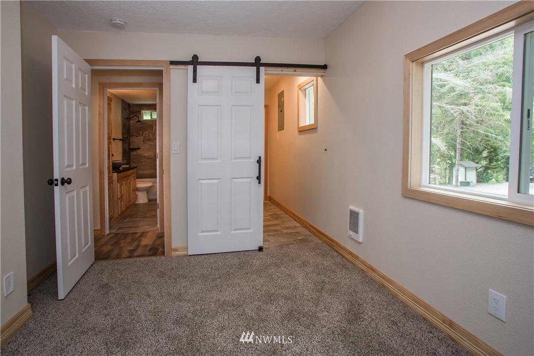 5152 Kalama River Road Kalama, WA 98625 - Photo 10 of 20 Gallery Image 10