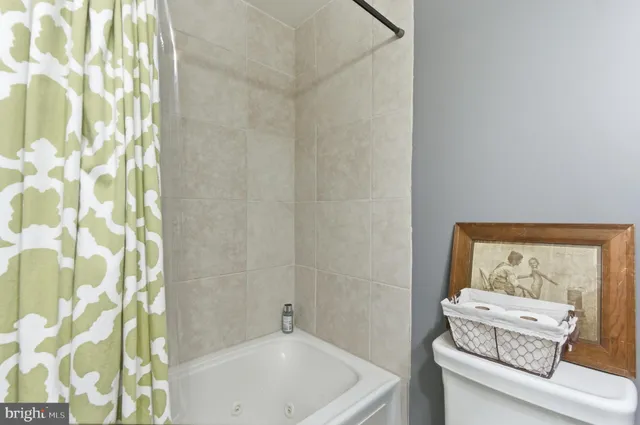 $2,200 | 122 West Henrietta Street, Unit 5, Baltimore, MD 21230