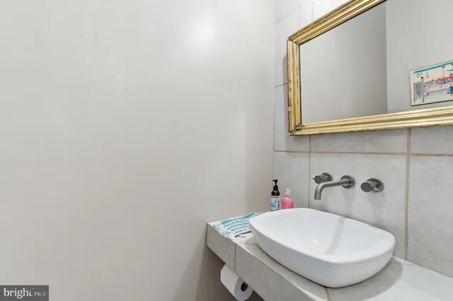 $2,200 | 122 West Henrietta Street, Unit 5, Baltimore, MD 21230