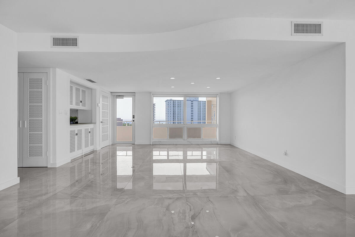 201 North Riverside Drive, Unit 802 Pompano Beach, FL 33062 - Photo 7 of 51 DSC08870