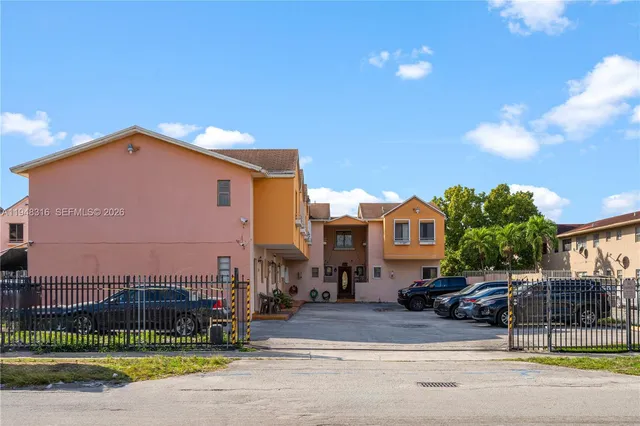 $260,000 | 5890 West 25th Court, Unit 6, Hialeah, FL 33016
