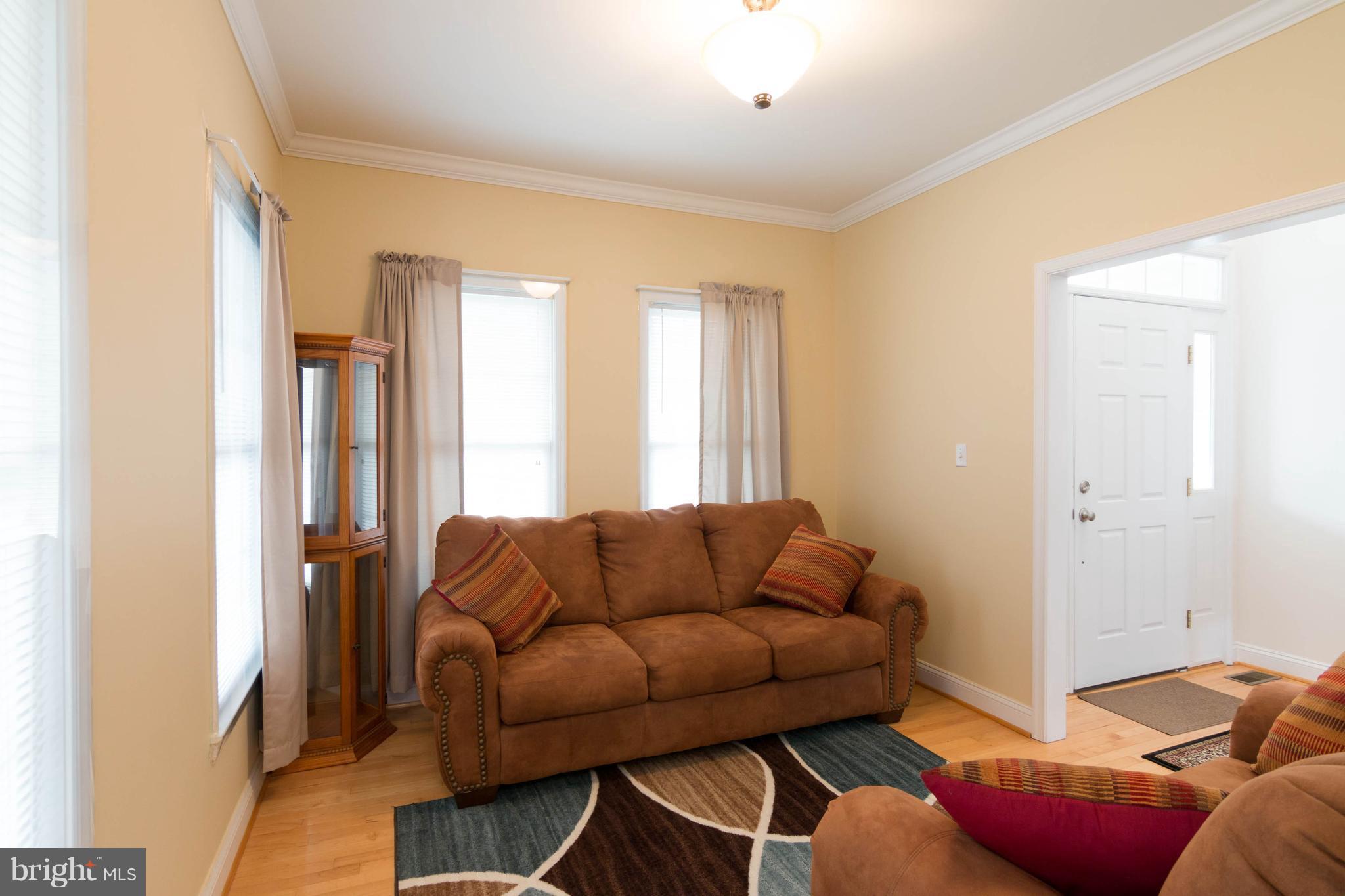 150 Garnett Road Joppa, MD 21085 - Photo 7 of 30 Living Room