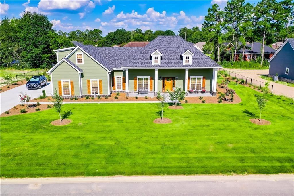 627 Saddle Circle Waycross, GA 31503 - Photo 1 of 56 Photo 1