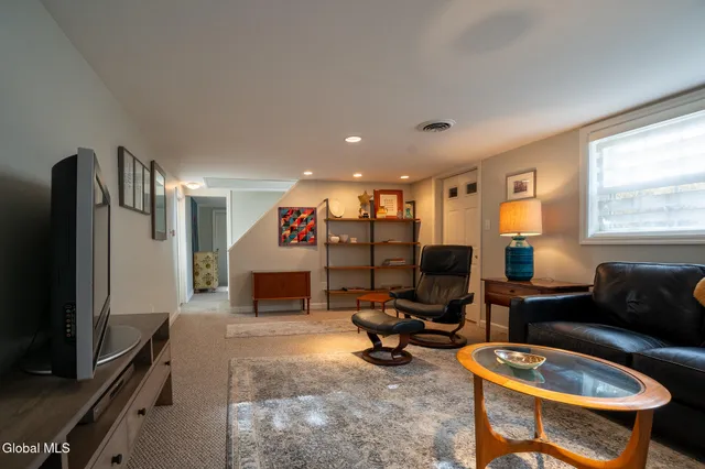 $419,900 | 481 Huron Road, Bethlehem, NY 12054