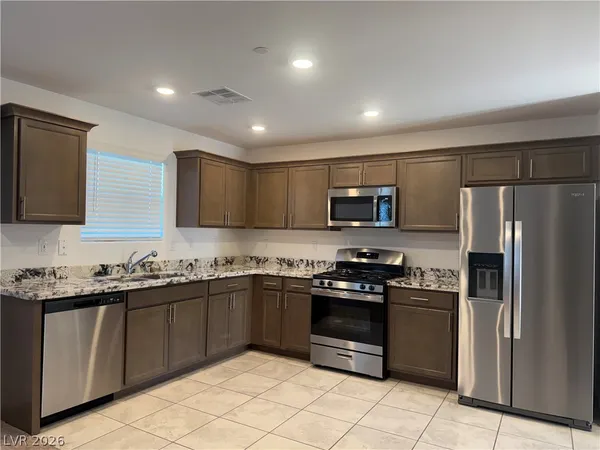 $2,000 | 312 Quail Dove Avenue, Henderson, NV 89012