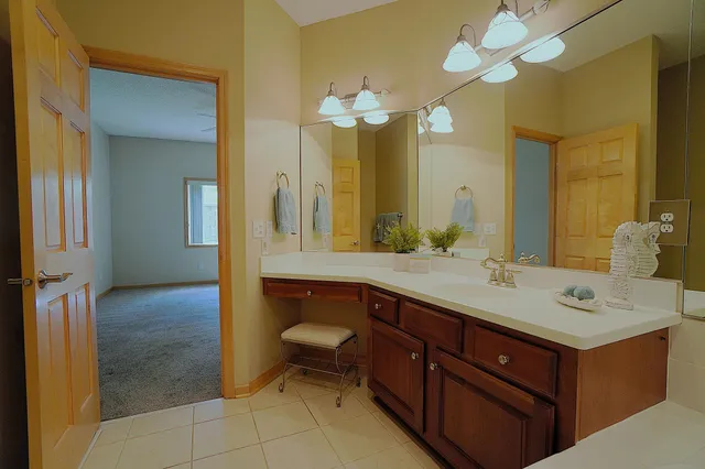 $375,000 | 13954 Shoreside Circle, Savage, MN 55378