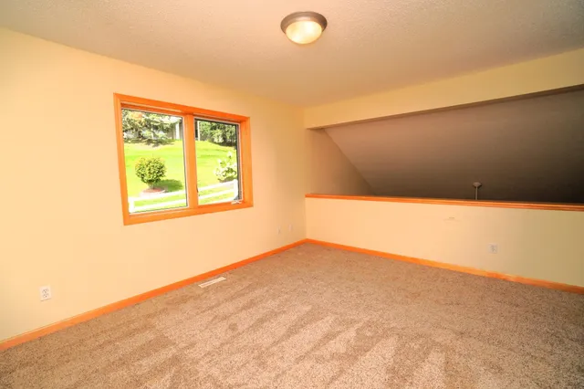 $375,000 | 13954 Shoreside Circle, Savage, MN 55378