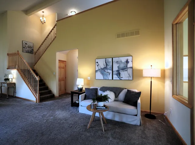 $375,000 | 13954 Shoreside Circle, Savage, MN 55378