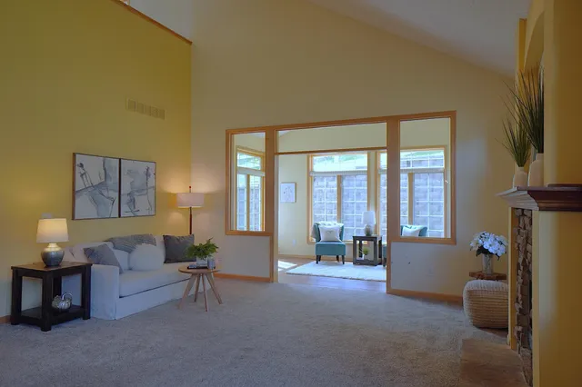 $375,000 | 13954 Shoreside Circle, Savage, MN 55378