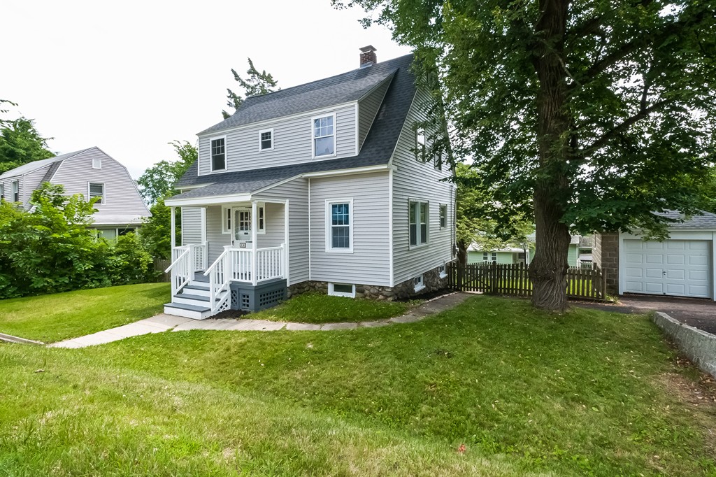 14 Poniken Road Worcester, MA 01606 - Photo 4 of 25 Gallery Image 4