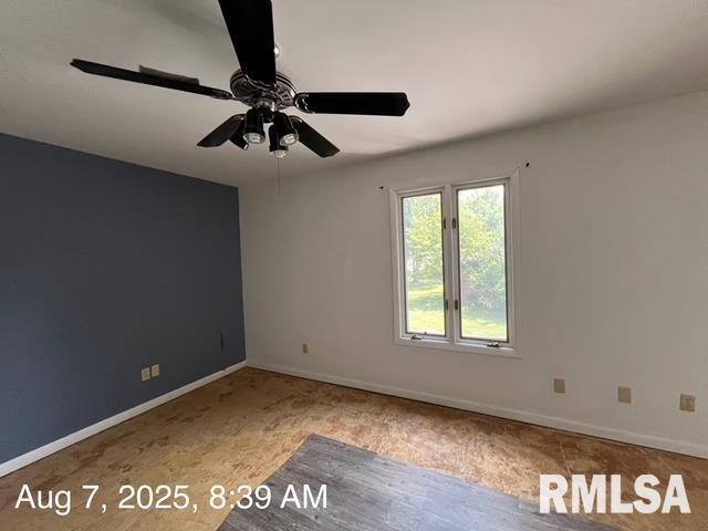 116 Evergreen Drive Anna, IL 62906 - Photo 9 of 16 a view of an empty room with a window