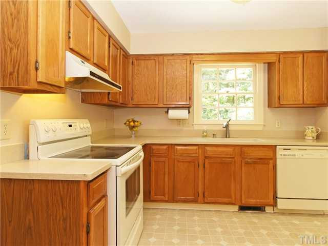 5430 Fortunes Ridge Drive Durham, NC 27713 - Photo 7 of 24 Kitchen