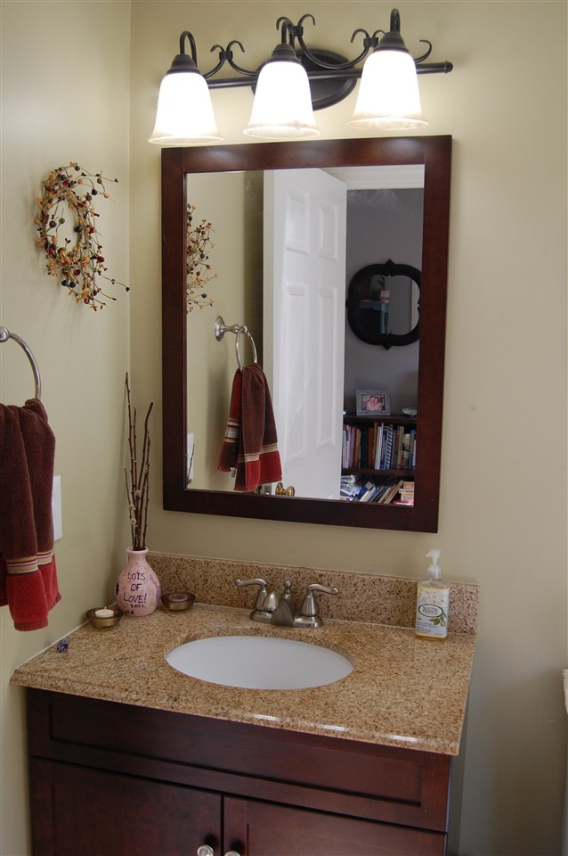 45 Bridle Path Dover, NH 03820 - Photo 14 of 27