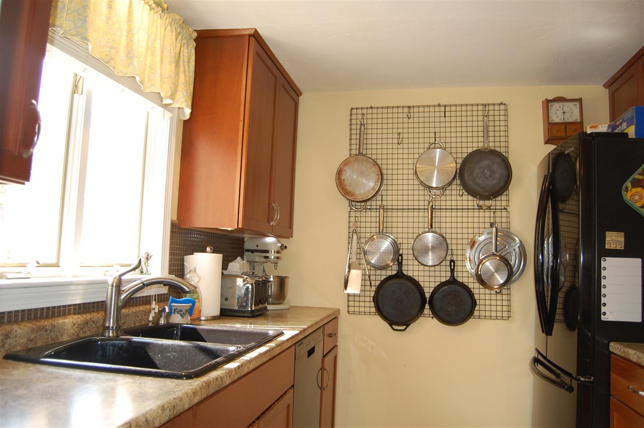 45 Bridle Path Dover, NH 03820 - Photo 7 of 27