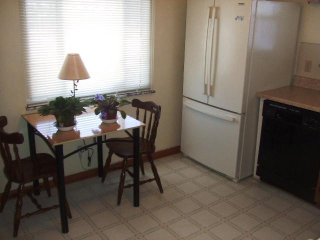 308 Deerfield Road Columbus, OH 43228 - Photo 9 of 19 Gallery Image 9