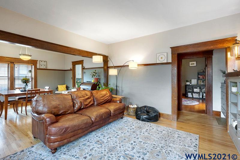 824 Broadalbin Street Southwest Albany, OR 97321 - Photo 5 of 42 Gallery Image 5