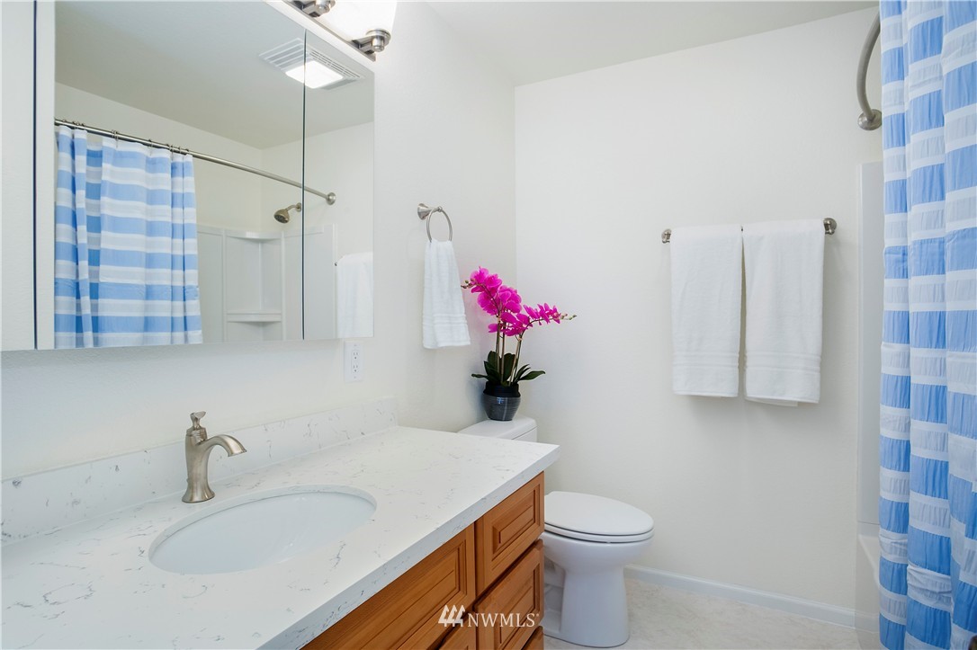 17130 Gravenstein Road Bothell, WA 98012 - Photo 16 of 20
