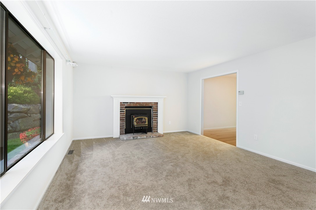 17130 Gravenstein Road Bothell, WA 98012 - Photo 6 of 20