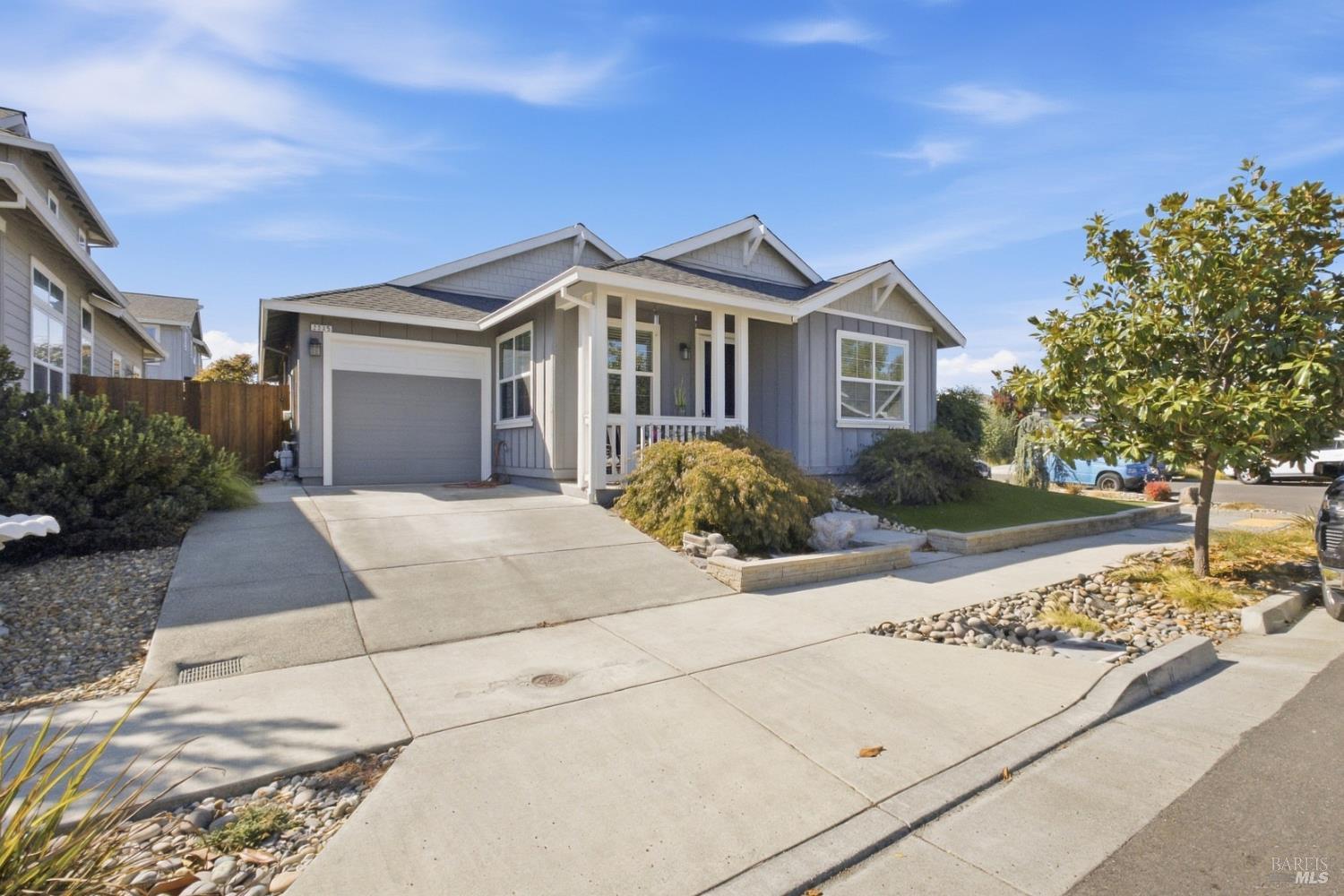 2325 Dancing Penny Way Santa Rosa, CA 95403 - Photo 2 of 50 Gallery Image 2