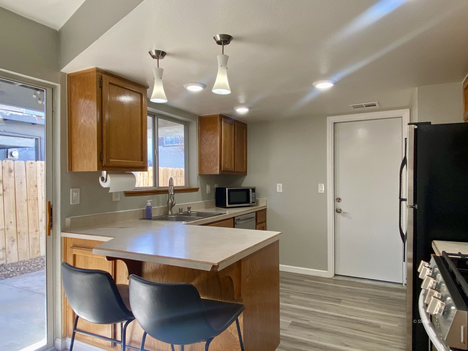 137 South Lilac Street Ridgecrest, CA 93555 - Photo 5 of 22