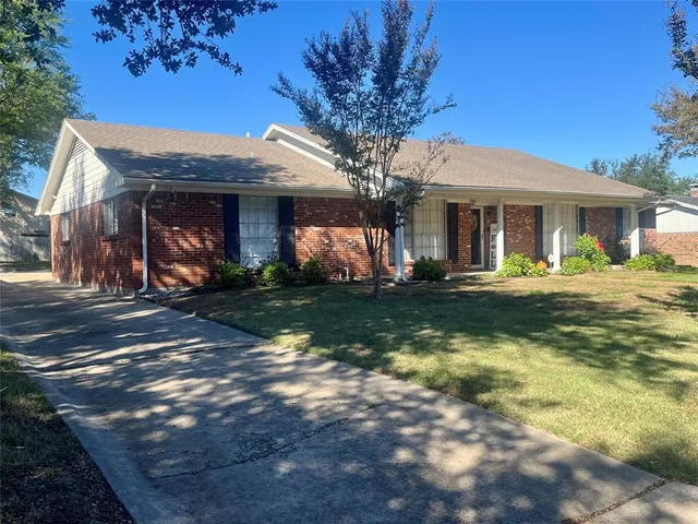 $2,500 | 5302 Vale Street, Greenville, TX 75402