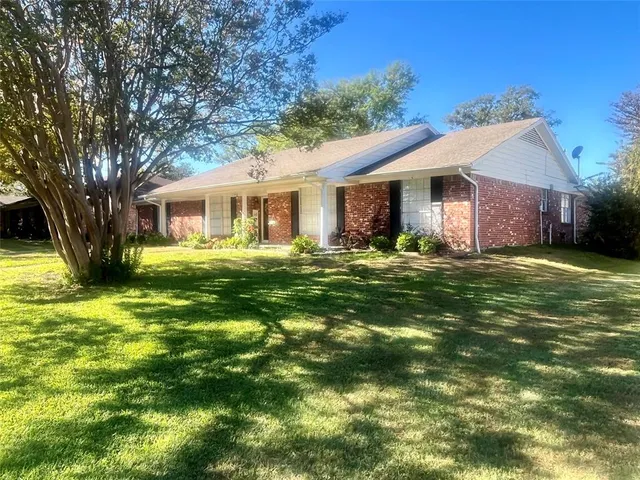 $2,500 | 5302 Vale Street, Greenville, TX 75402