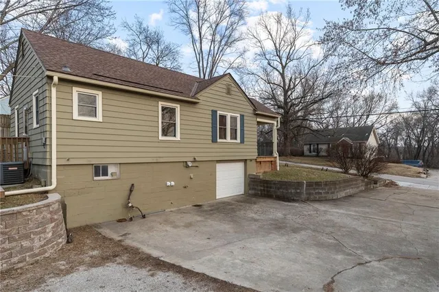 $219,000 | 514 Northeast 41st Street, Kansas City, MO 64116