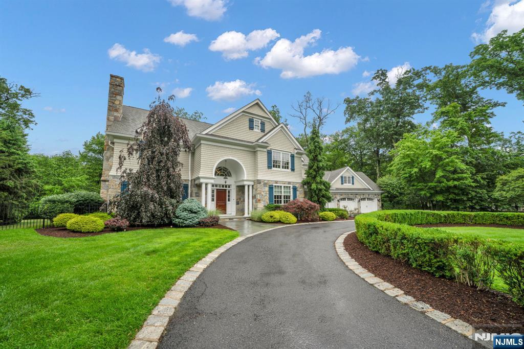 222 Deep Brook Road Wyckoff, NJ 07481 - Photo 3 of 50