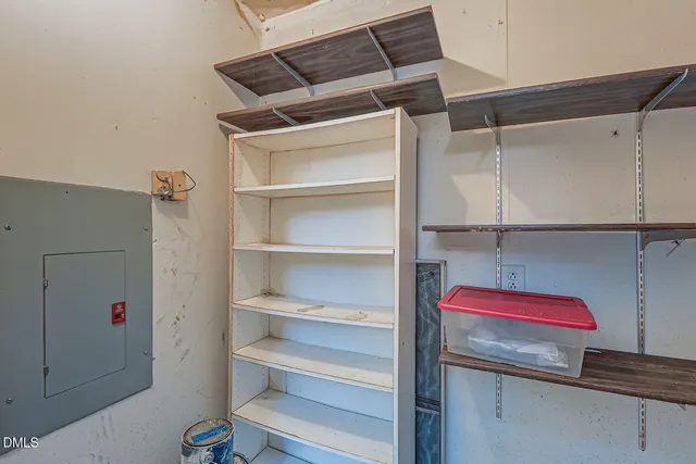 $2,150 | 114 Mossbark Lane, Chapel Hill, NC 27514