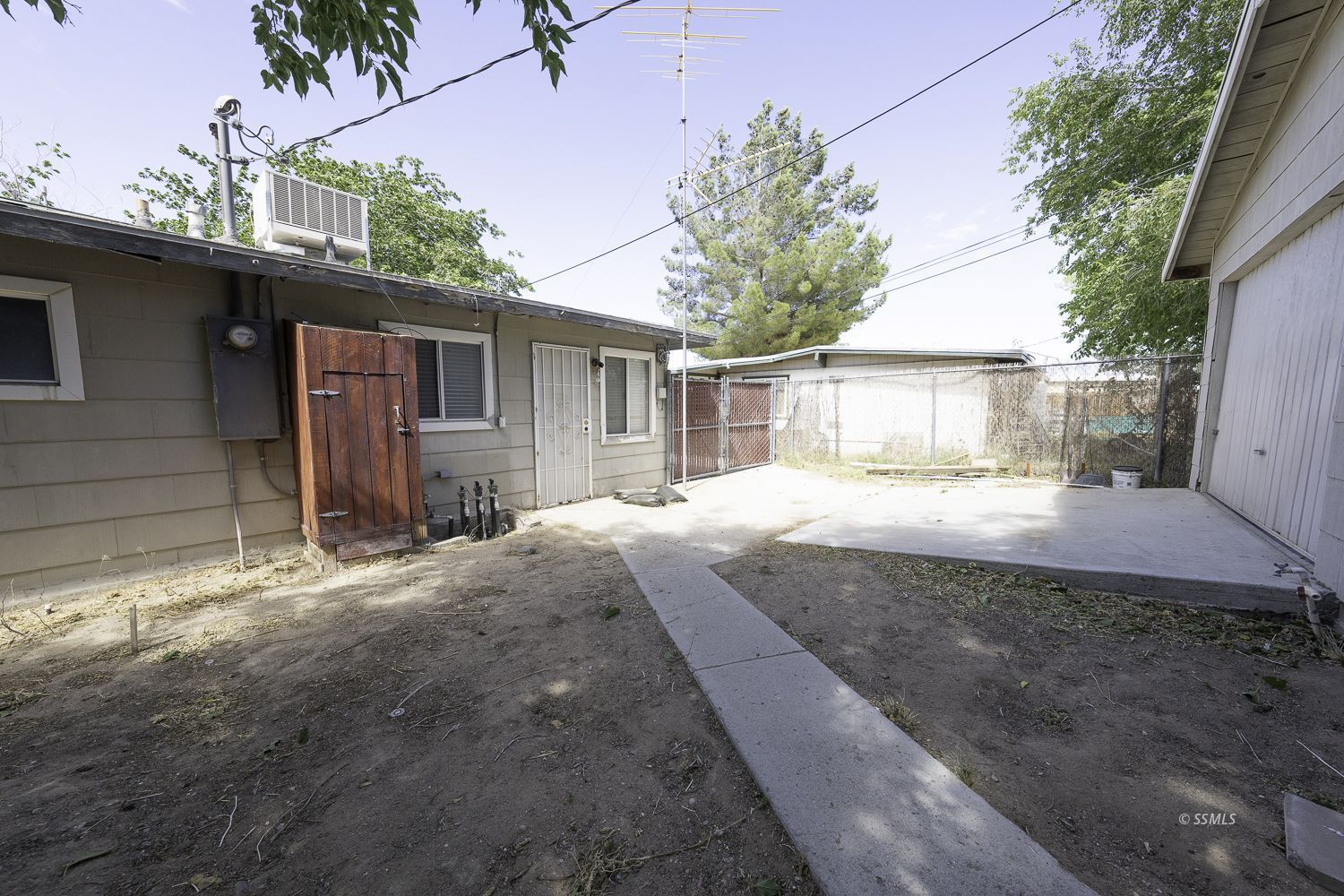 1021 West Langley Avenue Ridgecrest, CA 93555 - Photo 14 of 27