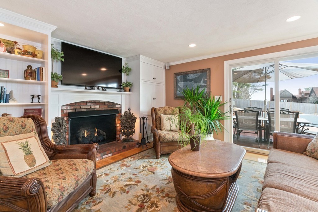 577 Bay Road Duxbury, MA 02332 - Photo 11 of 30 Gallery Image 11