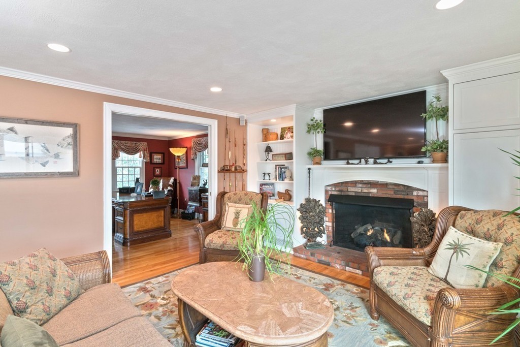 577 Bay Road Duxbury, MA 02332 - Photo 13 of 30 Gallery Image 13