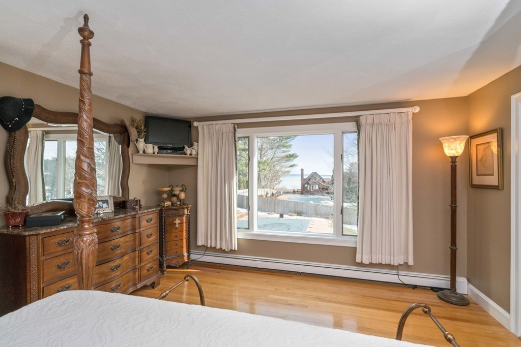 577 Bay Road Duxbury, MA 02332 - Photo 18 of 30 Gallery Image 18