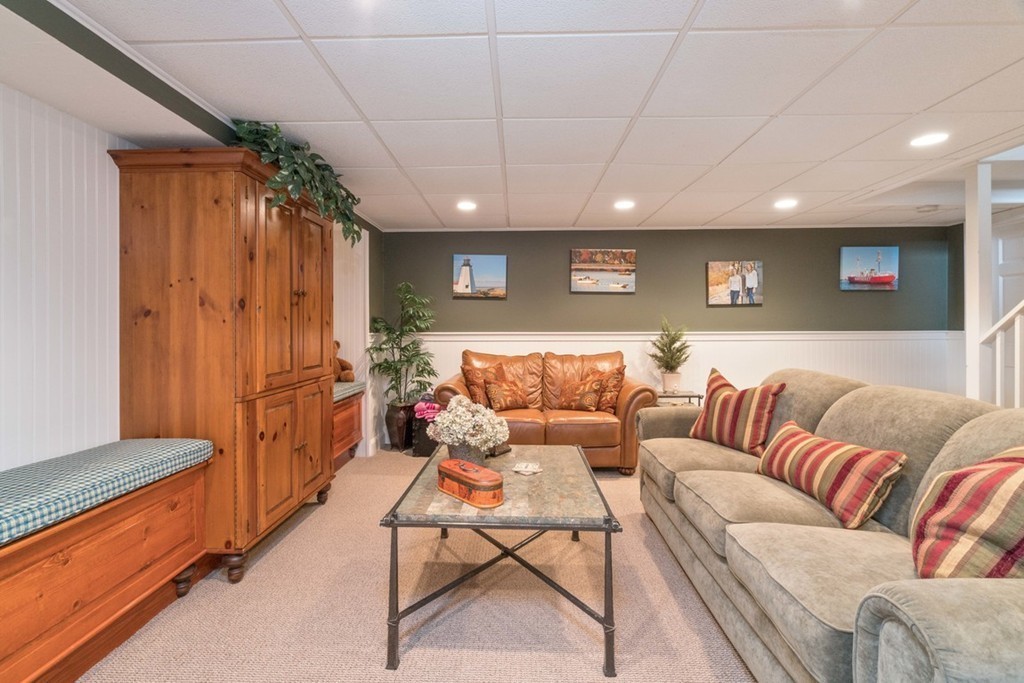 577 Bay Road Duxbury, MA 02332 - Photo 25 of 30 Gallery Image 25